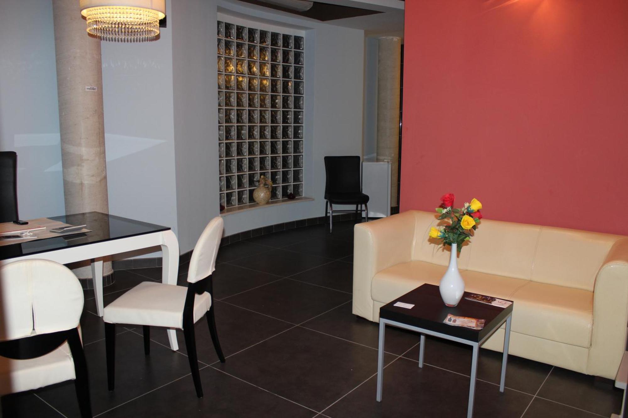 B&B Via Gallipoli Алецио Экстерьер фото