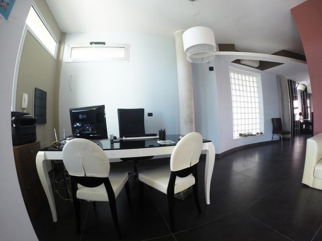 B&B Via Gallipoli Алецио Экстерьер фото