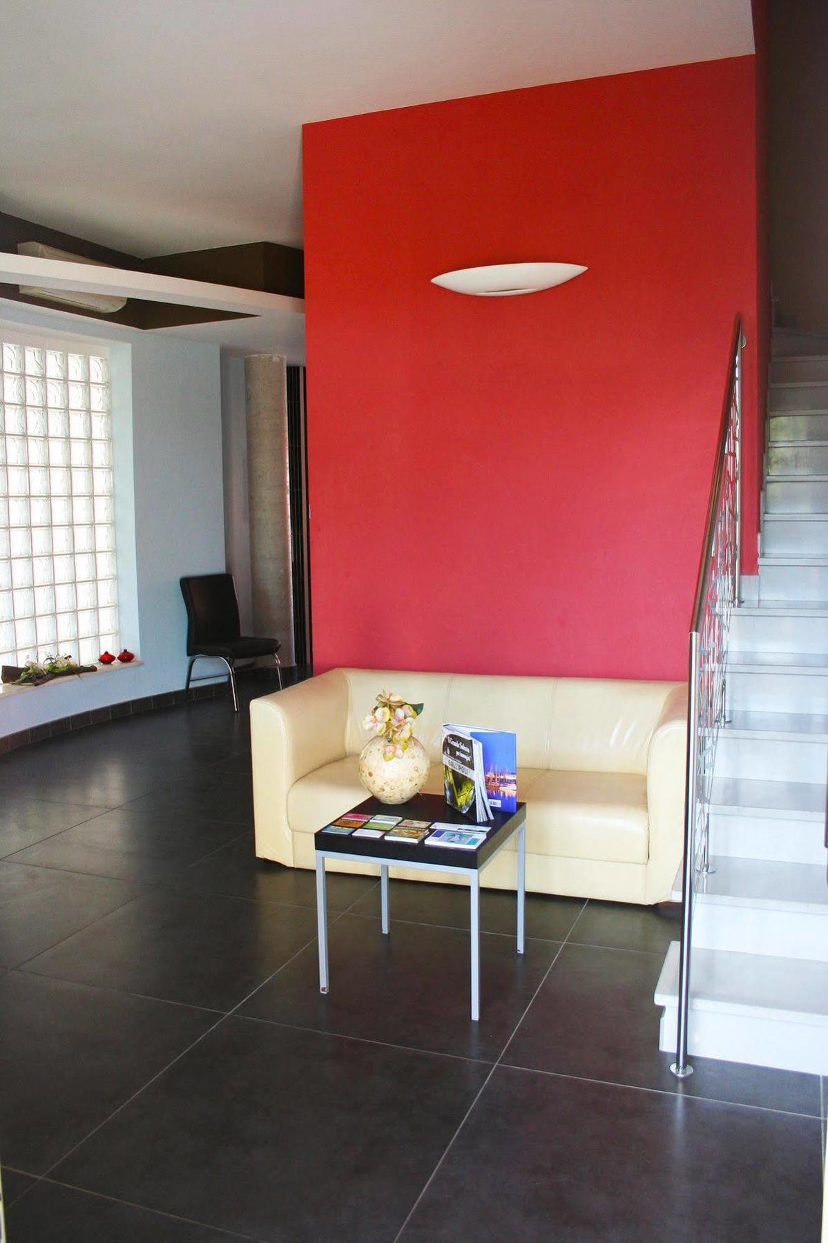 B&B Via Gallipoli Алецио Экстерьер фото