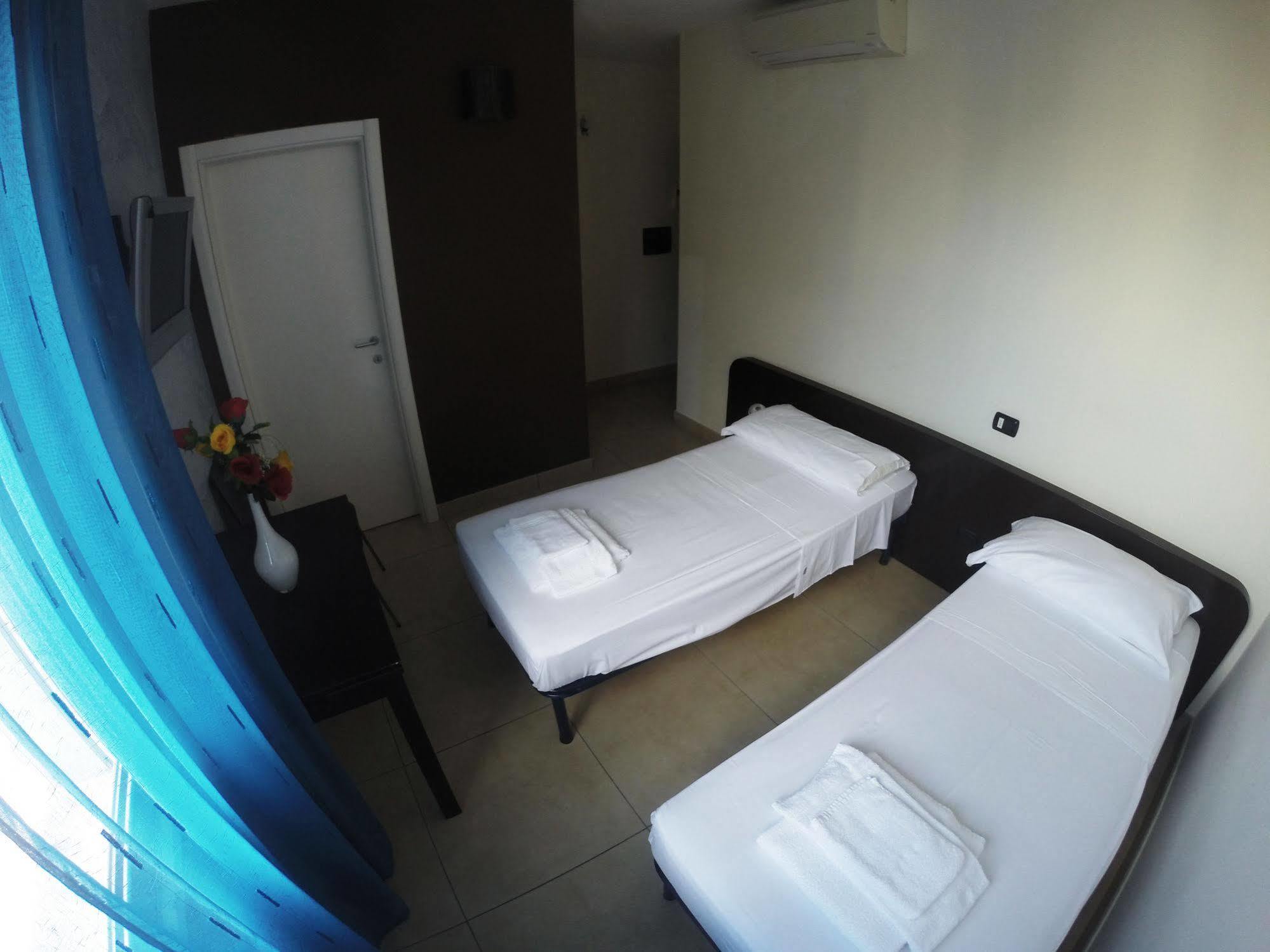B&B Via Gallipoli Алецио Экстерьер фото