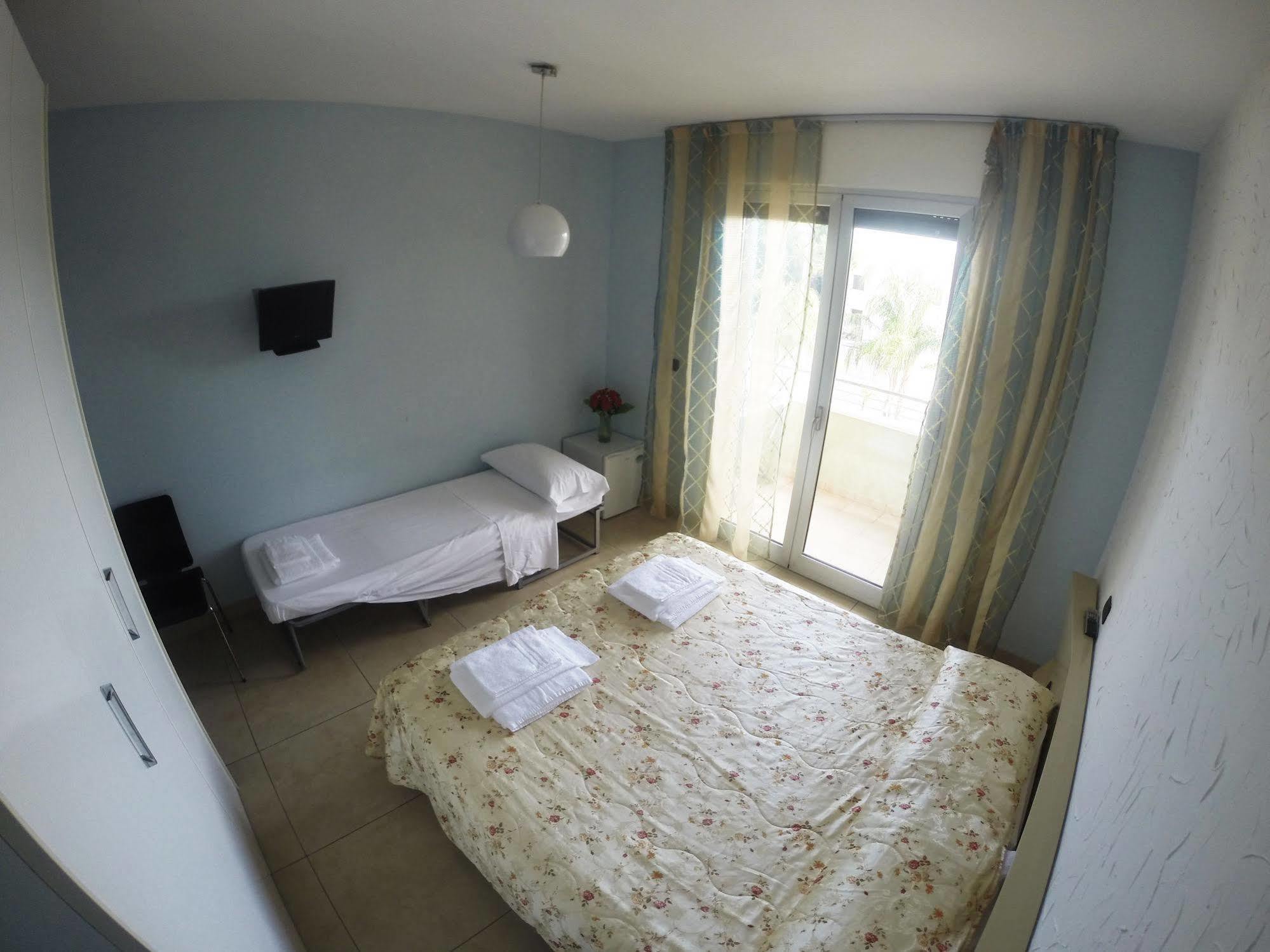 B&B Via Gallipoli Алецио Экстерьер фото
